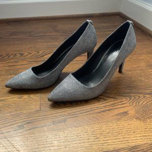 Michael Kors dorothy flex pump size 8.5 Black and Silver